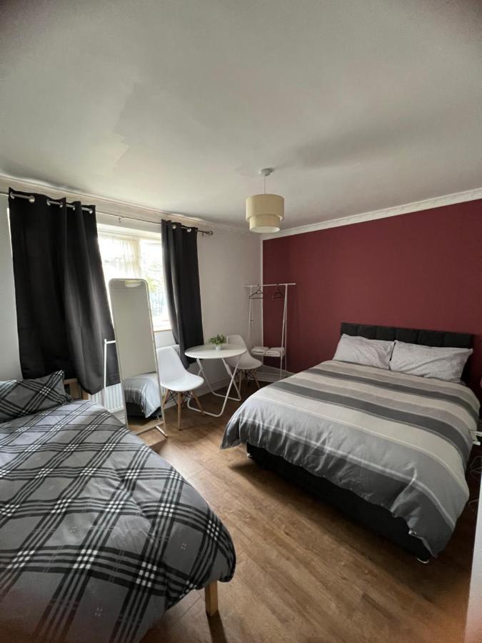 Large Room With Two Bed In Central Лондон Екстер'єр фото