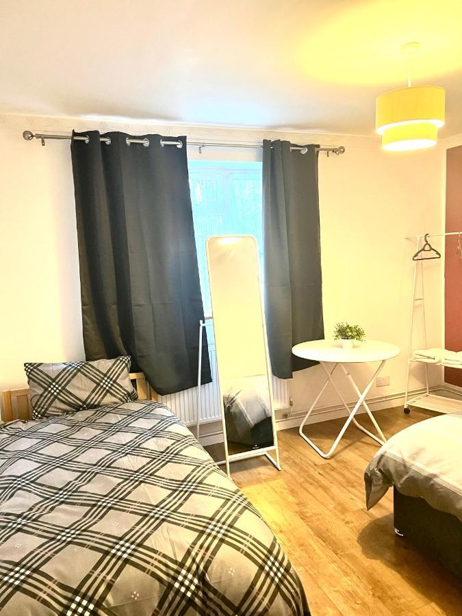 Large Room With Two Bed In Central Лондон Екстер'єр фото