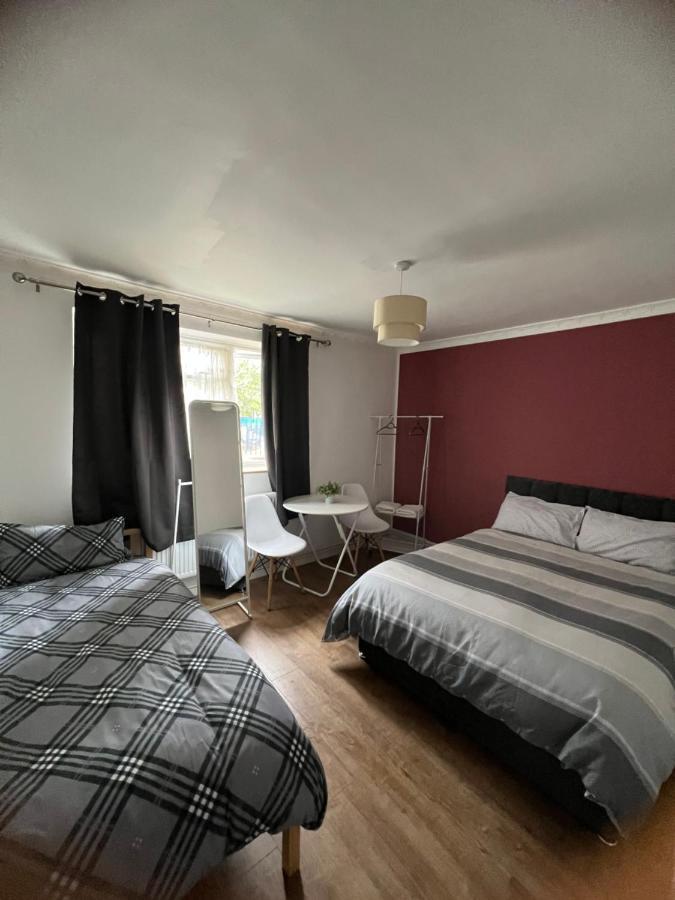 Large Room With Two Bed In Central Лондон Екстер'єр фото